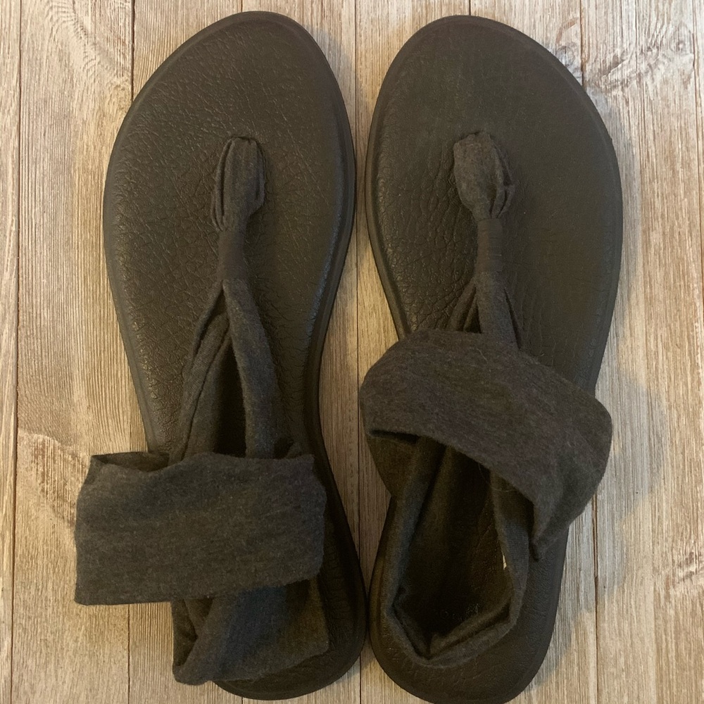 Sanuk Sandals Size 11